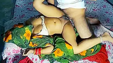 Neighbor Sister-in-law On The Pretext Of Feeding Milk Sweets Xxx Bhabhai Sex