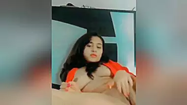 Today Exclusive- Cute Desi Girl Enjoy With Dildo