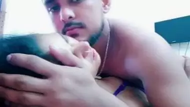 Young fucking Indian lovers selfie clip MMS