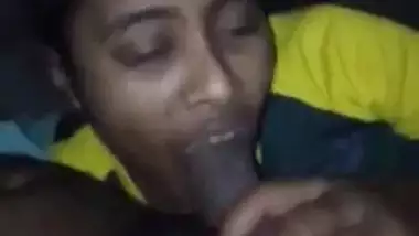 Desi XXX girlfriend giving a sloppy blowjob to her boyfriend MMS