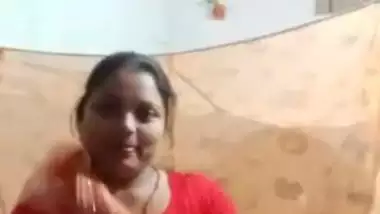 Desi lascivious Bhabhi striptease show video