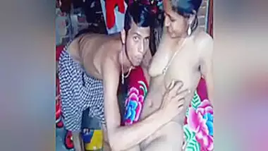 Indian Aunty With Young Guy Desi Mms Sex Scandal Recorded