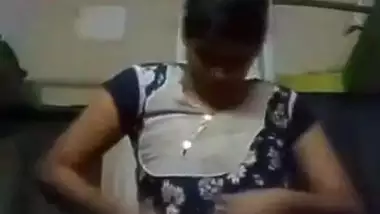 BIGBOOBS DESI BHABHI CHANGING CLOTH