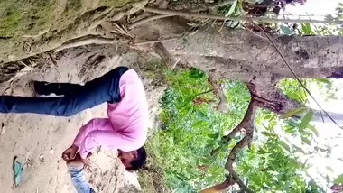 Desi couple fucking outdoor