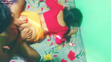 Bhabhi ko ulta kar ke gand ki malish ki or payas bujhai