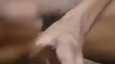 Sri Lankan Girl handjob