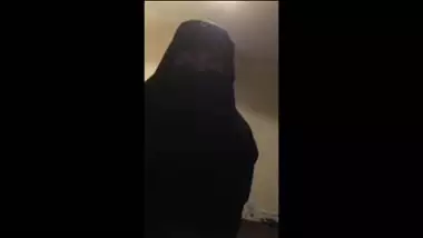 Pakistan Wife In Burqa Blowjob - Movies.