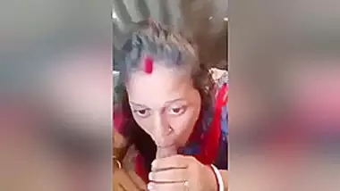 Desi Randi Boudi Sucking Dewar Dick