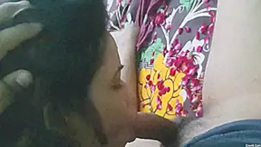 Today Exclusive- Cute Desi Girl Blowjob