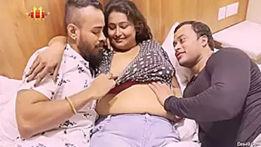 Indian Bbw Mousi With Tow Boy Threesome Sex