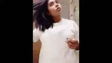 Desi sexy college girl smoke