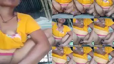 Unsatisfied village bhabi pussy fingering