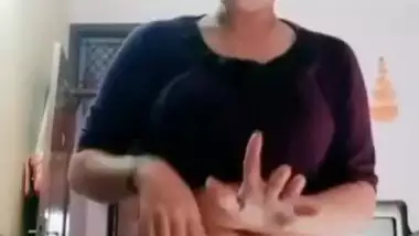 desi Chubby aunty Big Deep Navel in grey tshirt and black pants