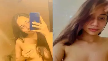 Hot Bhopal girl boob show selfie sex video