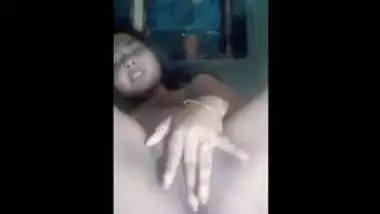 Unsatisfied Horny Village Bhabi Pussy Fingering