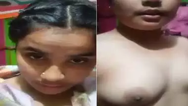 Bengali girl boobs show on cam for lover