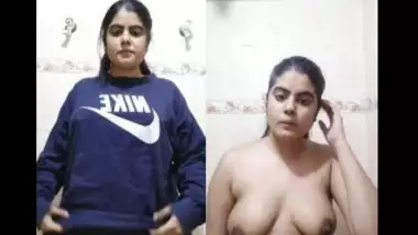 Beautiful Indian Girl Showing & Fingering Pussy 5 Clips Merged into single File