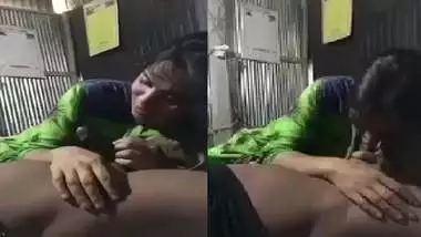 Village girl sucking dick in viral Bengali sex