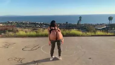 Public Face fucking chesty Desi in Malibu and...