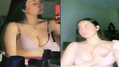 Hot babe big boobs shown on camera viral xx