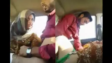 Paki Bhabi Fucked in Car