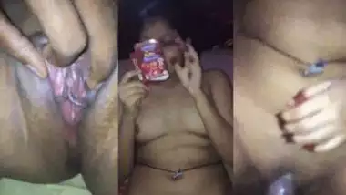 Desi porn of an 18 yr old girl getting fucked by her cousin