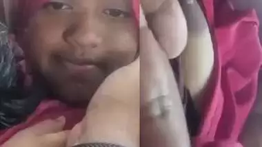 Chubby hijab girl boob sucking viral outdoor sex